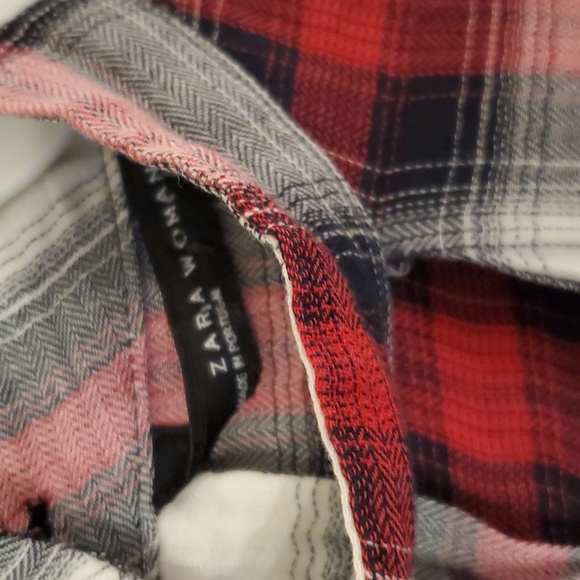 Zara Plaid Long Sleeve Women's Top. - Picture 3 of 4